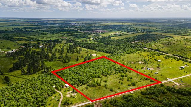 348 Private Road 77003, Liberty, TX 77575