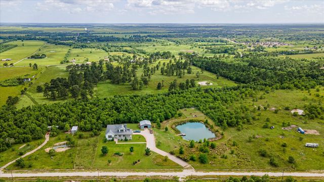 348 Private Road 77003, Liberty, TX 77575