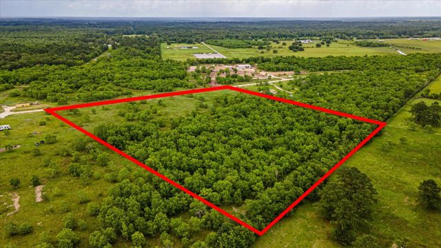 348 Private Road 77003, Liberty, TX 77575
