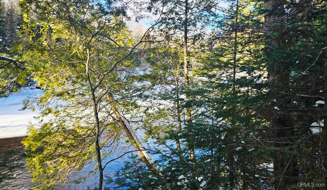 449 S Iron Pin Trail, Gwinn, MI 49841