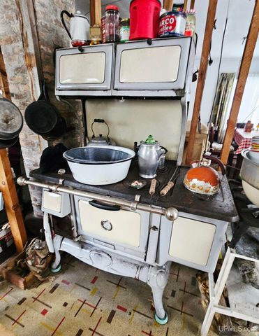 449 S Iron Pin Trail, Gwinn, MI 49841