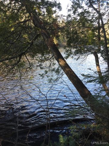 449 S Iron Pin Trail, Gwinn, MI 49841