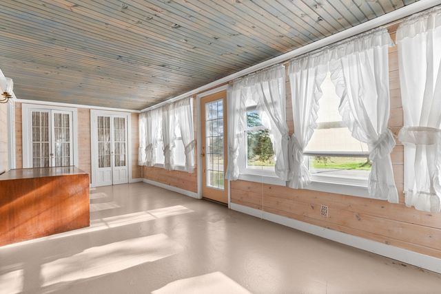 58380 County Road 365 N, Lawrence Twp, MI 49064