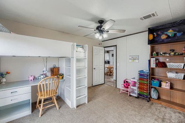 130 Zafiro LN, Del Valle, TX 78617