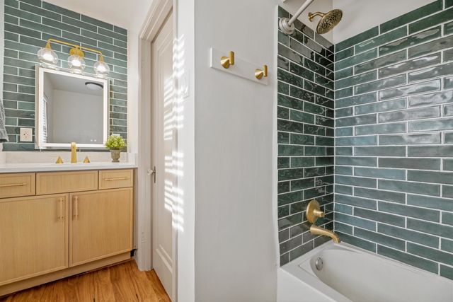 153 N Parkwood Ln, Wichita, KS 67208