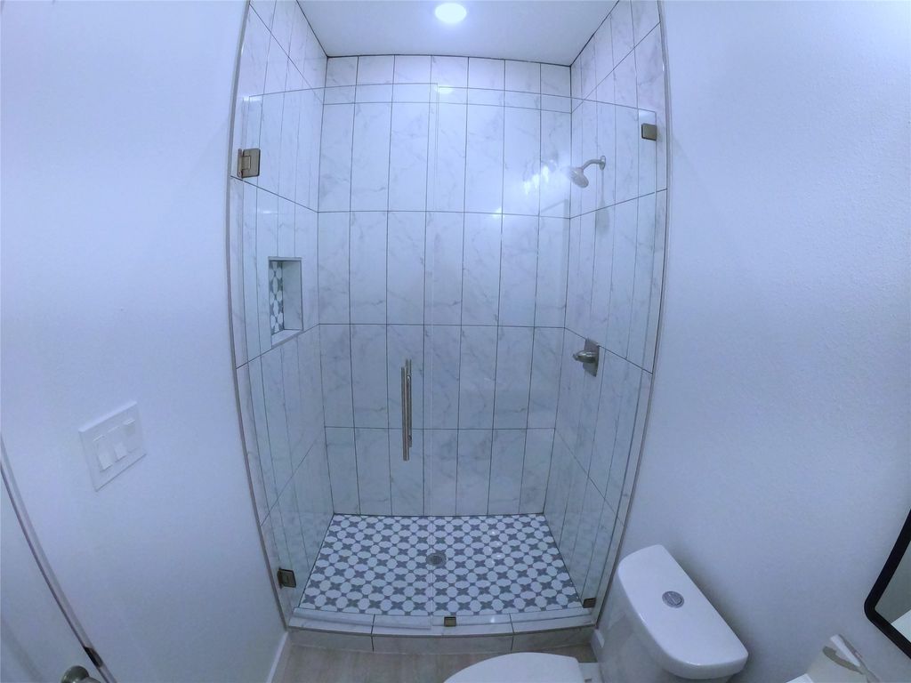 property-img
