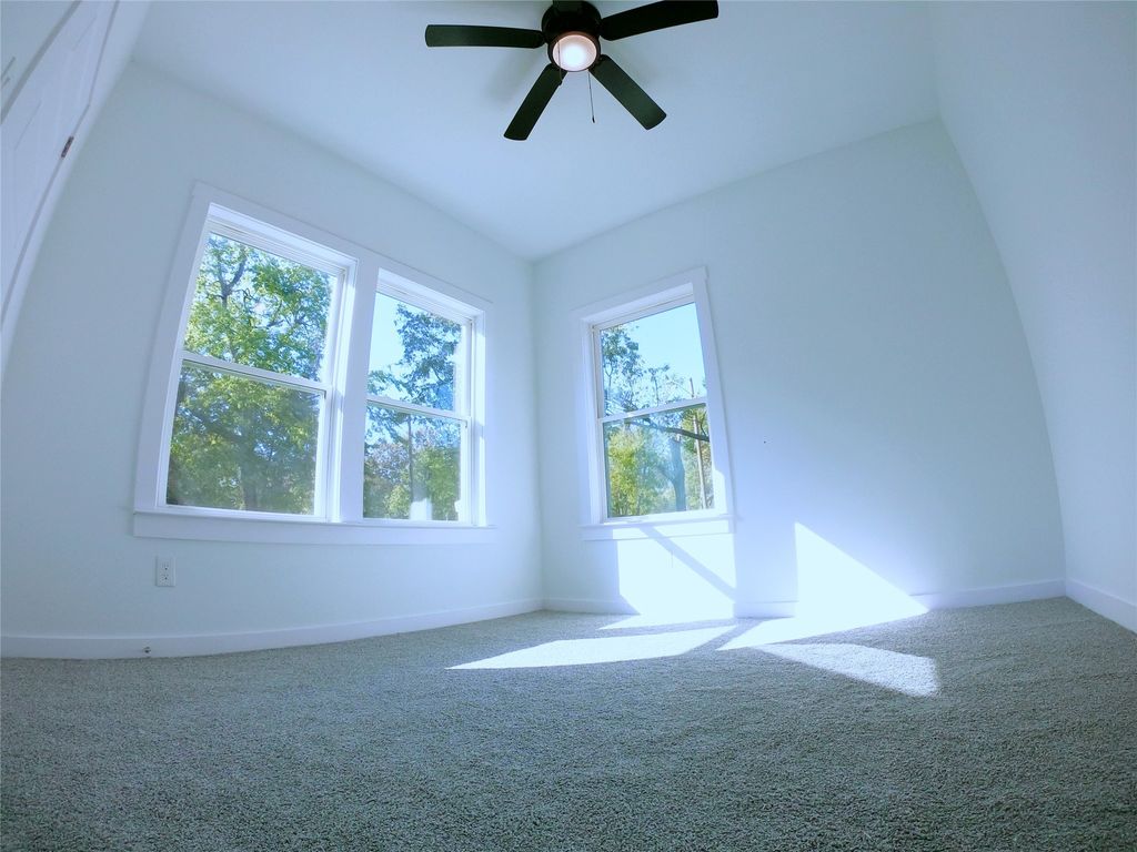 property-img