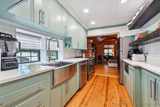 58 Oak Street, Locust Grove, OK 74352