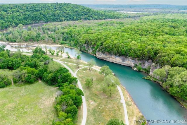 58 Oak Street, Locust Grove, OK 74352