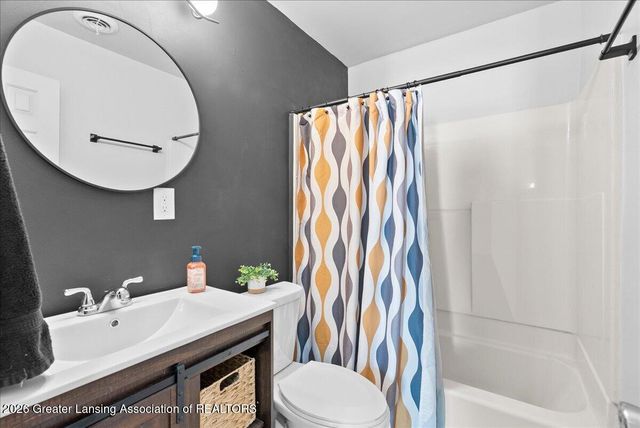 901 Clayton Street, Lansing, MI 48915