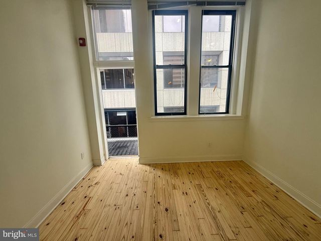 1733-35 CHESTNUT ST #304, Philadelphia, PA 19103