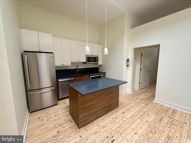 1733-35 CHESTNUT ST #304, Philadelphia, PA 19103