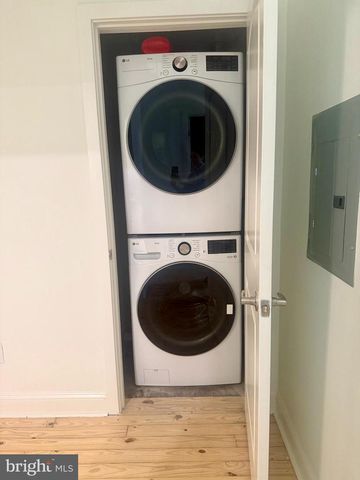 1733-35 CHESTNUT ST #304, Philadelphia, PA 19103