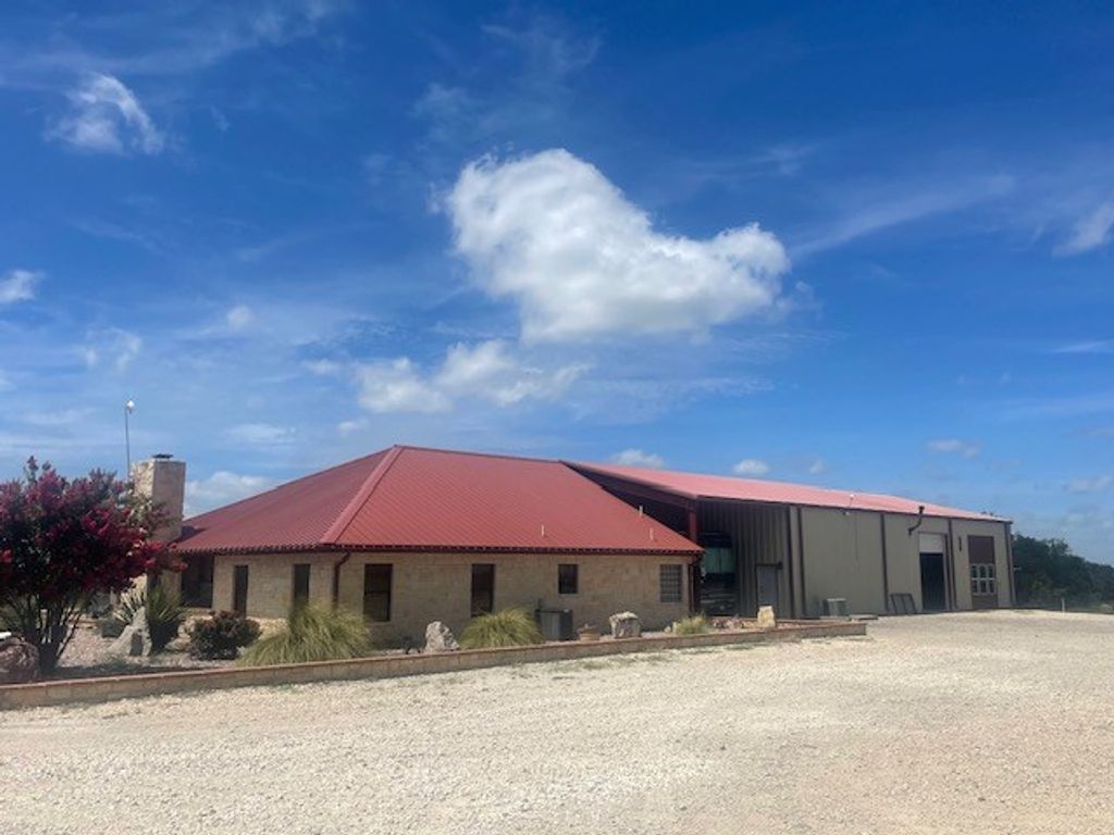 Image 41 of property listing at 136 Private Rd 3535, Sonora, TX 76950