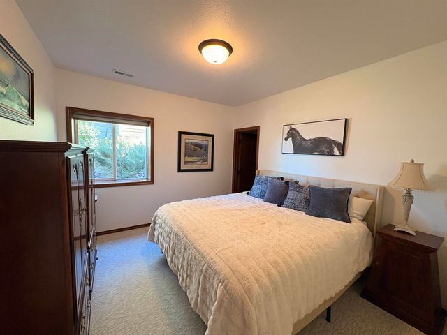 1209 N Dunbarton Oaks Ln, Liberty Lake, WA 99019