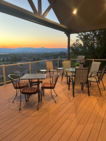 1209 N Dunbarton Oaks Ln, Liberty Lake, WA 99019