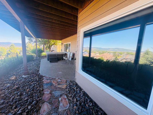 1209 N Dunbarton Oaks Ln, Liberty Lake, WA 99019