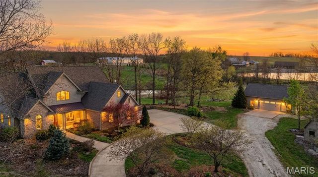 3757 Sunny Road, Washington, MO 63090