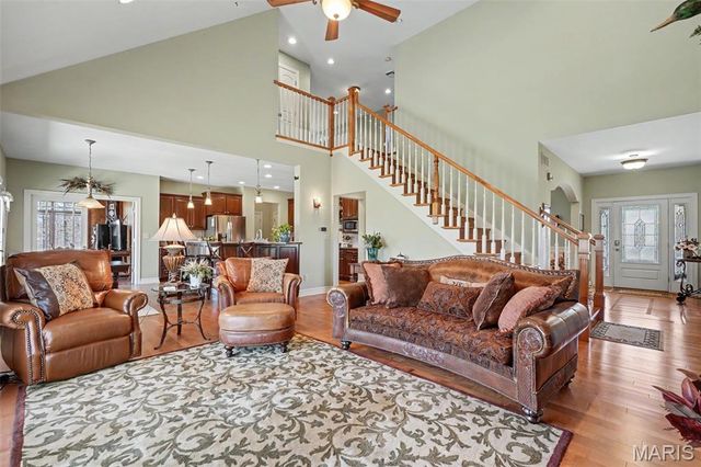 3757 Sunny Road, Washington, MO 63090