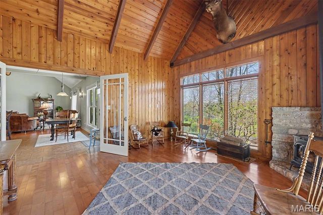 3757 Sunny Road, Washington, MO 63090