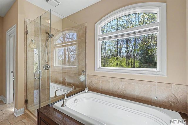 3757 Sunny Road, Washington, MO 63090