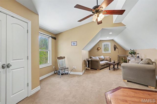 3757 Sunny Road, Washington, MO 63090