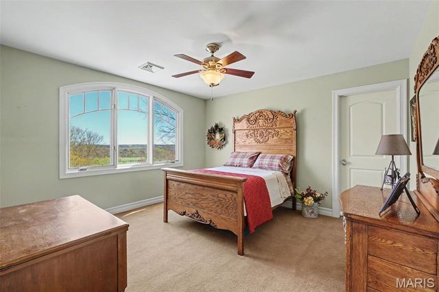 3757 Sunny Road, Washington, MO 63090