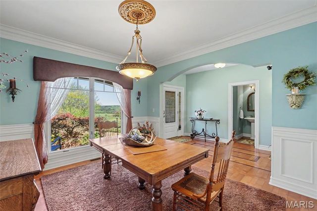 3757 Sunny Road, Washington, MO 63090