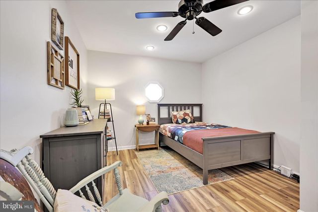 245 DOVE RD, Fredericksburg, PA 17026