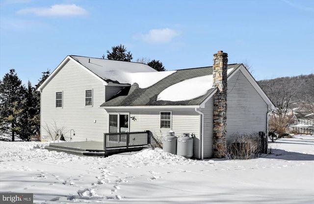 245 DOVE RD, Fredericksburg, PA 17026