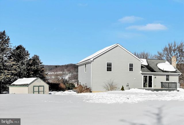 245 DOVE RD, Fredericksburg, PA 17026