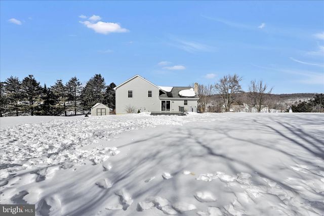 245 DOVE RD, Fredericksburg, PA 17026