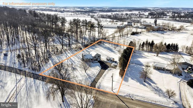 245 DOVE RD, Fredericksburg, PA 17026