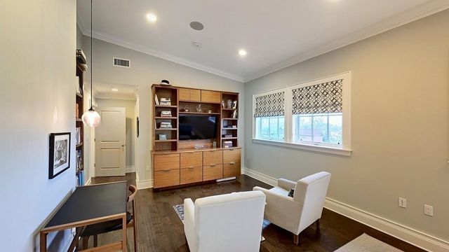 616 East Fourth Street 404, Boston, MA 02127