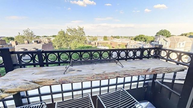 616 East Fourth Street 404, Boston, MA 02127