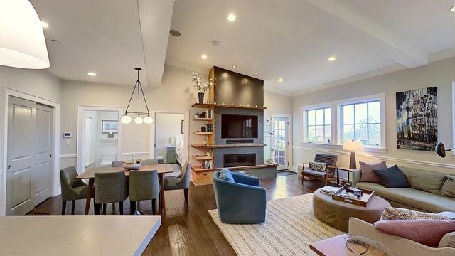 616 East Fourth Street 404, Boston, MA 02127