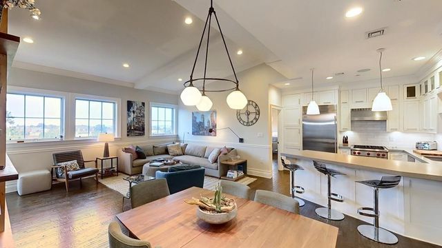 616 East Fourth Street 404, Boston, MA 02127