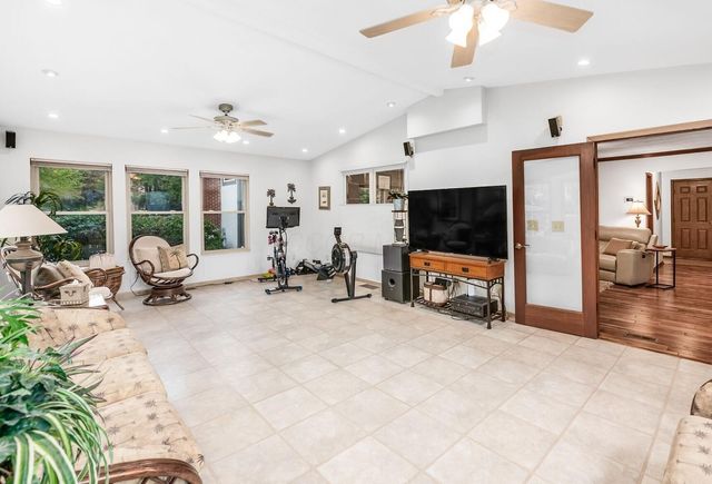 5850 Chatterfield Drive, Dublin, OH 43017