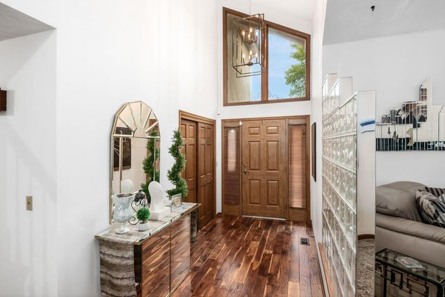 5850 Chatterfield Drive, Dublin, OH 43017