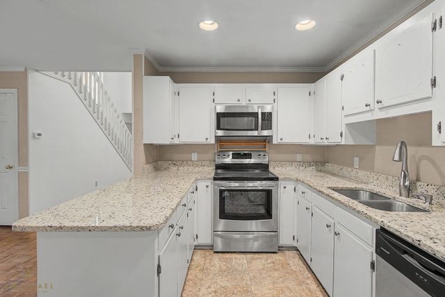 3450 Stonebrook Place, Shreveport, LA 71105