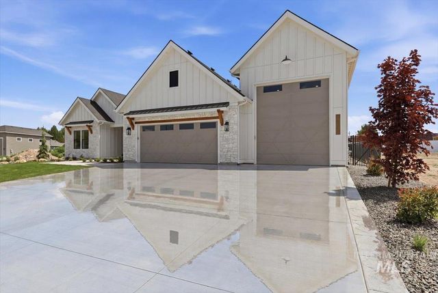 7042 E Chicken Hawk Loop, Nampa, ID 83686