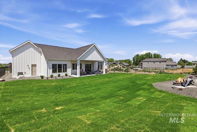 7042 E Chicken Hawk Loop, Nampa, ID 83686
