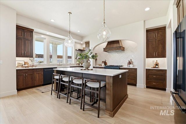 7042 E Chicken Hawk Loop, Nampa, ID 83686