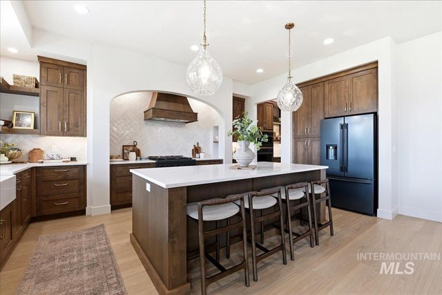 7042 E Chicken Hawk Loop, Nampa, ID 83686