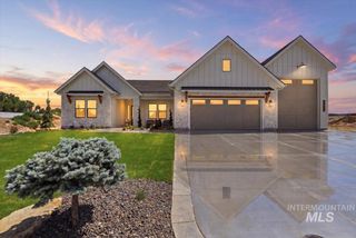 7042 E Chicken Hawk Loop, Nampa, ID 83686