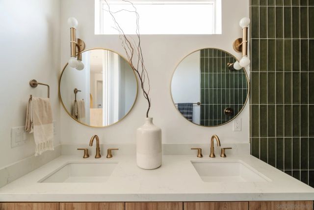 3860 N Riley Ln, Los Angeles, CA 90065