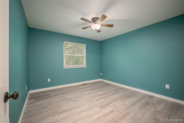 4277 Tux Lane, Milford, MI 48380