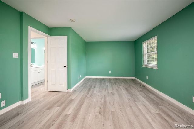 4277 Tux Lane, Milford, MI 48380