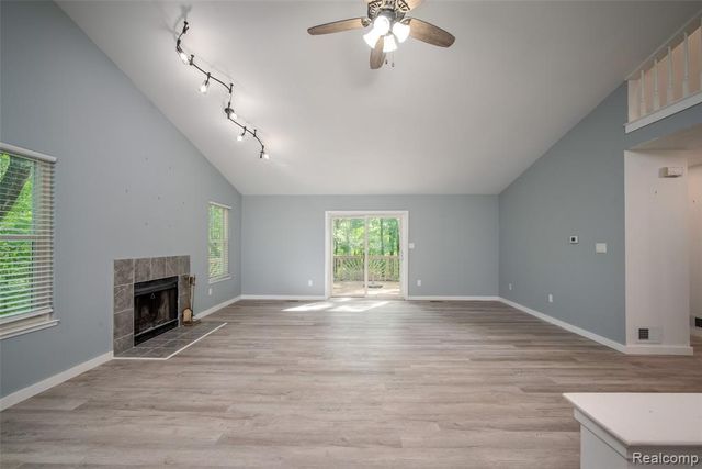 4277 Tux Lane, Milford, MI 48380