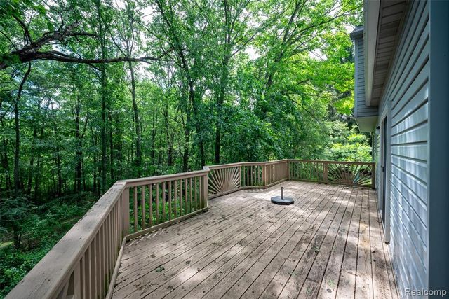 4277 Tux Lane, Milford, MI 48380